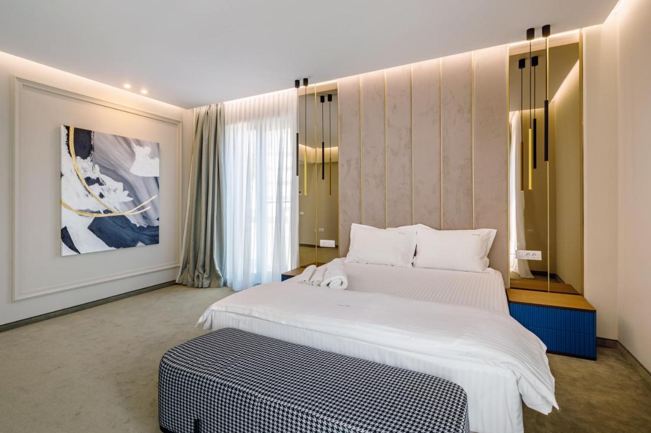 Habitación con cama grande