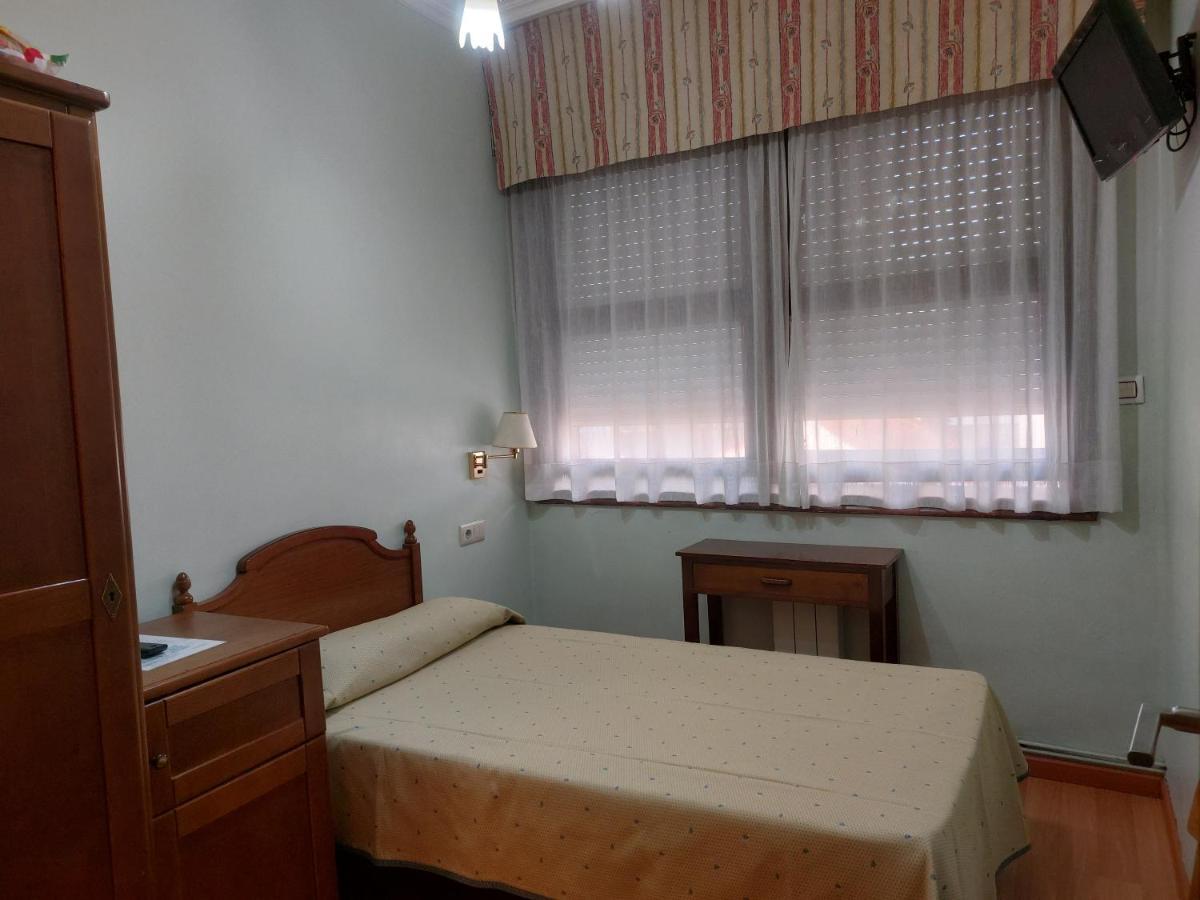 Small Single Room,1301813719:JPEG