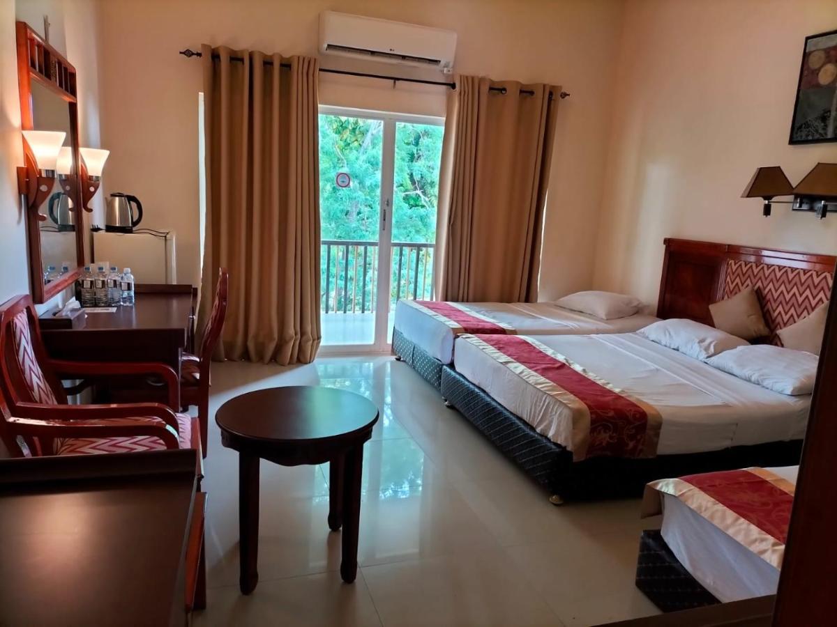 Deluxe Family Room