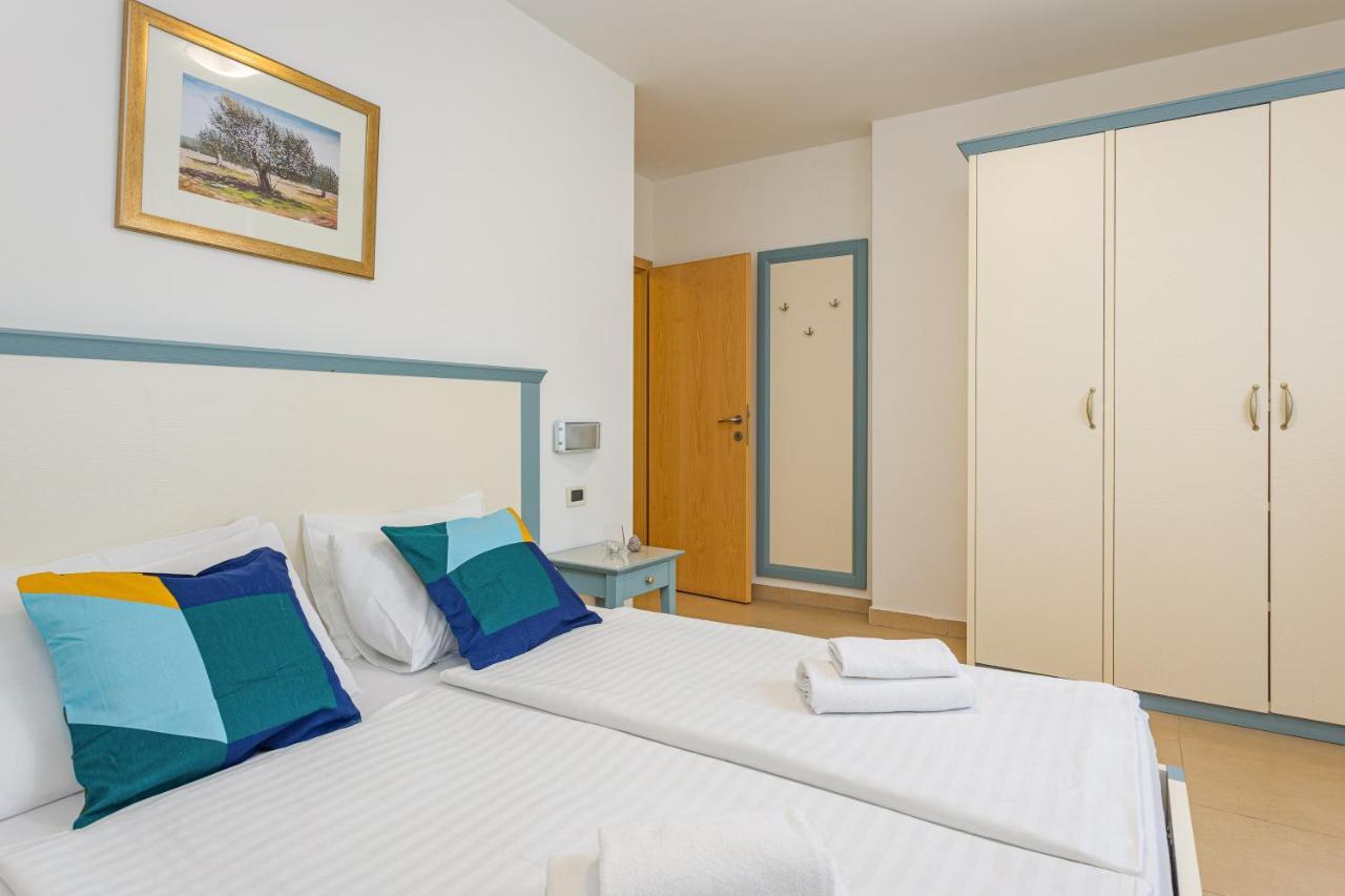 Ferienwohnung mit 2 Schlafzimmern und Balkon (6 Personen)