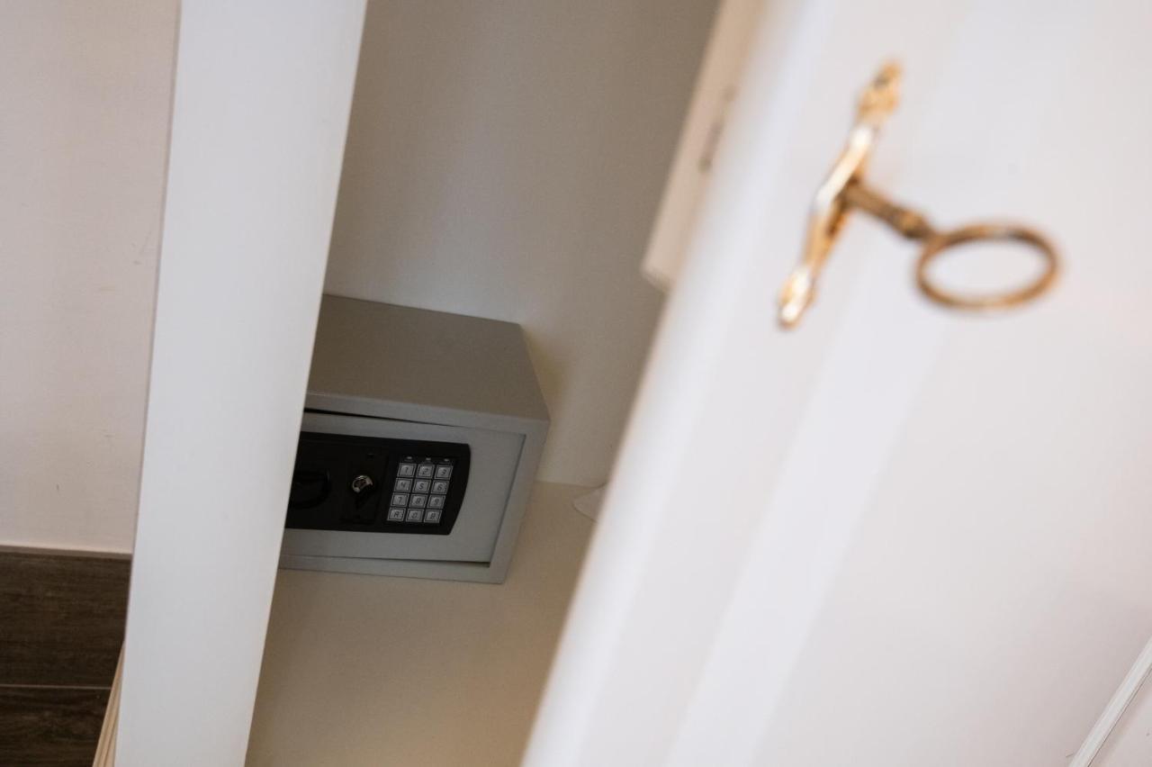 Camera King Superior