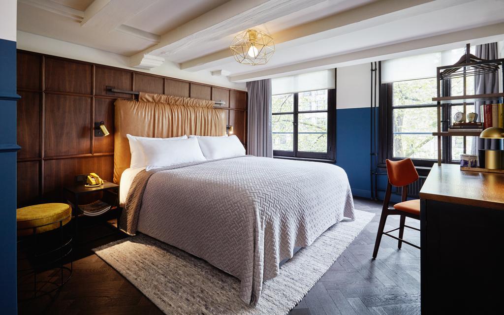 Cosy kamer met uitzicht op de gracht
