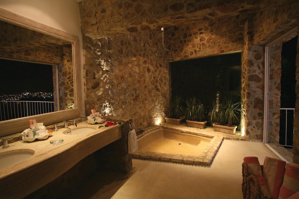 Master Suite with Hot Tub