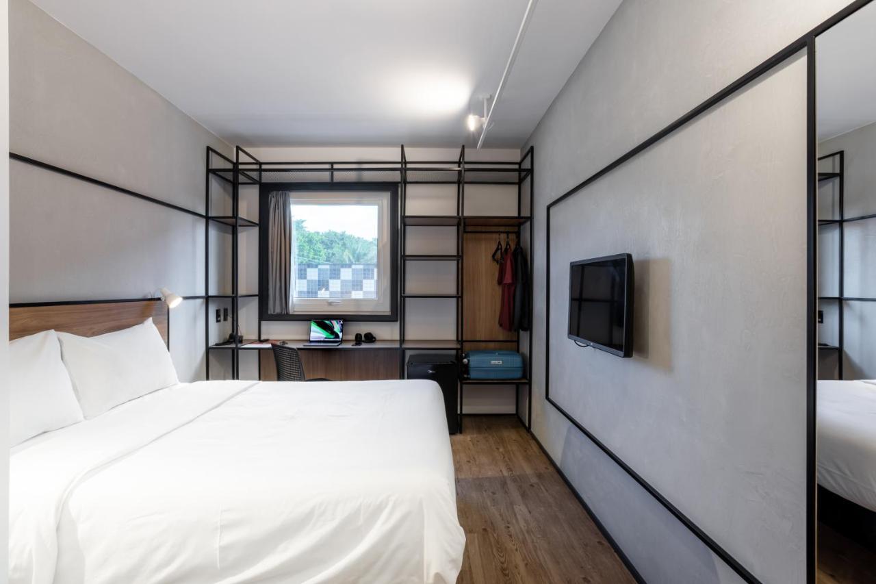 Quarto Duplo Standard