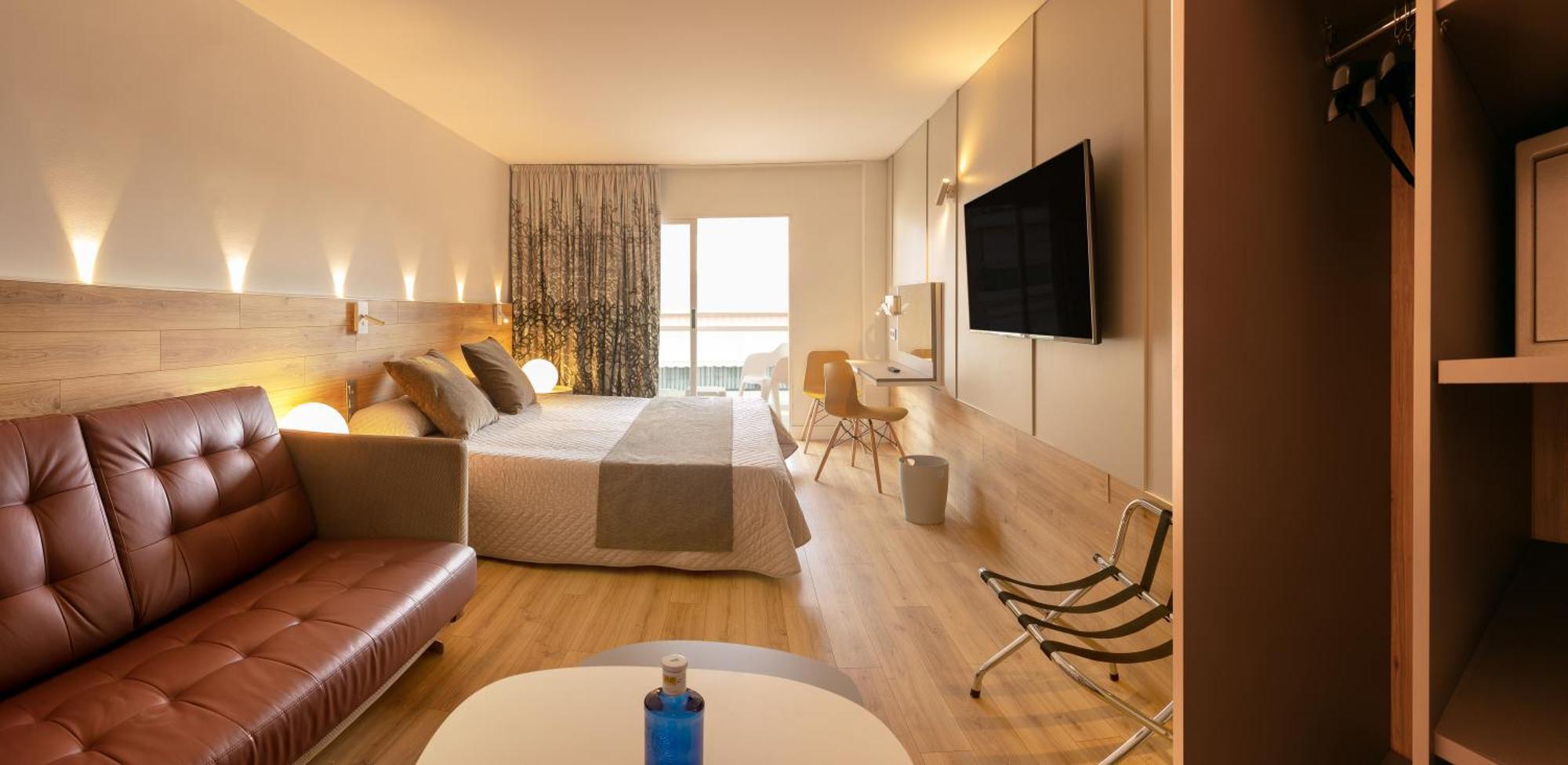 Suite Júnior (2 Adultos)