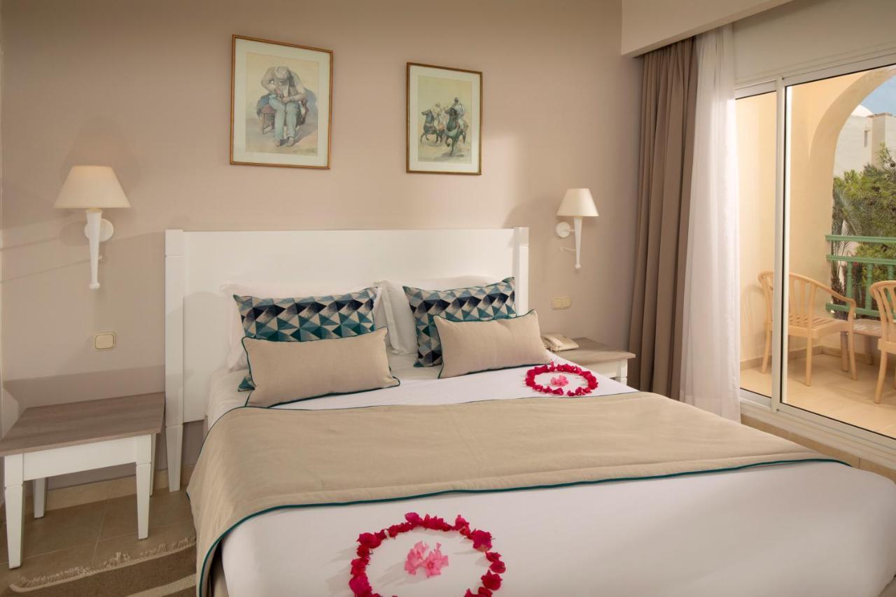 Quarto Quádruplo com Vista Jardim