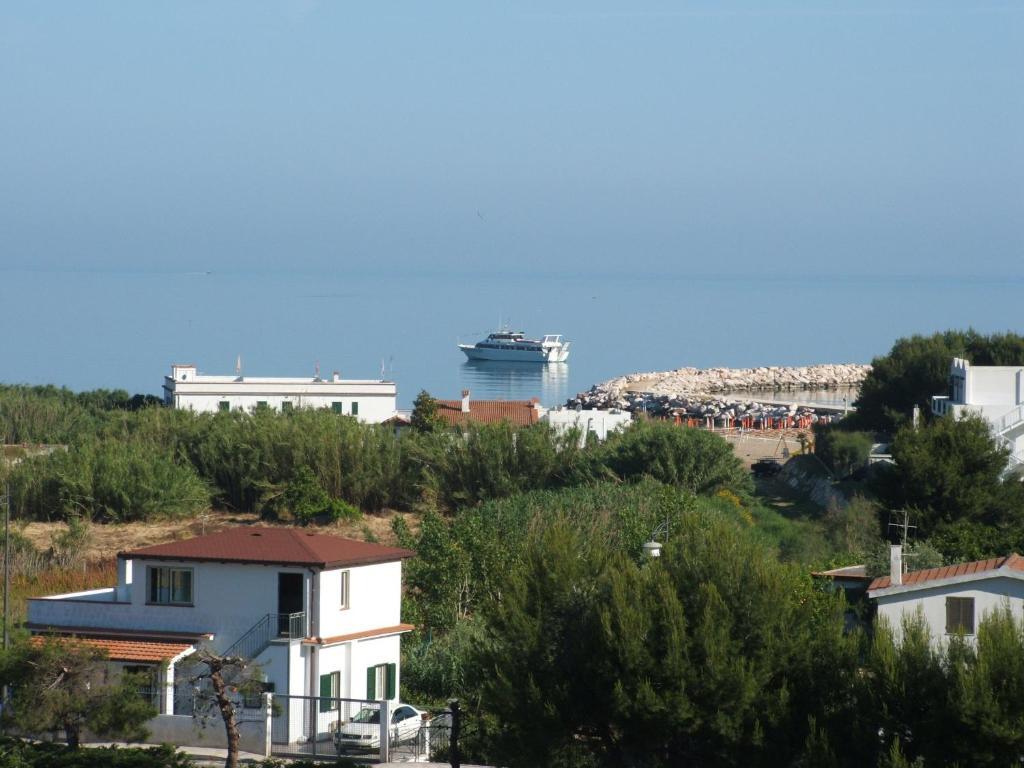 Camera Matrimoniale/Doppia con Letti Singoli con Vista Mare