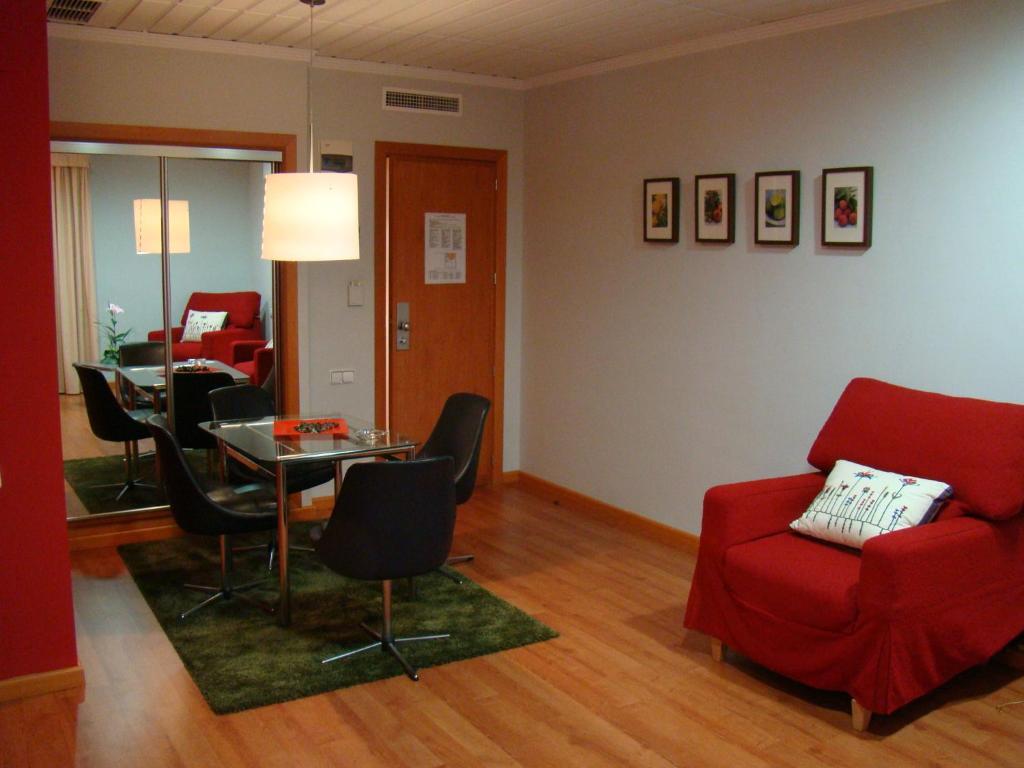 Junior Suite (2 Adults),13168545:JPEG
