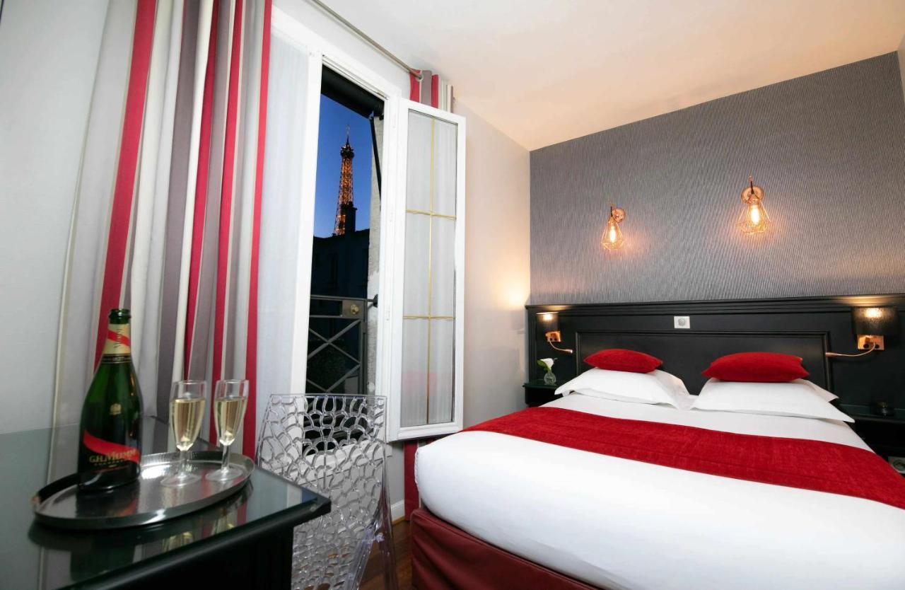 Quarto Duplo com Vista para a Torre Eiffel