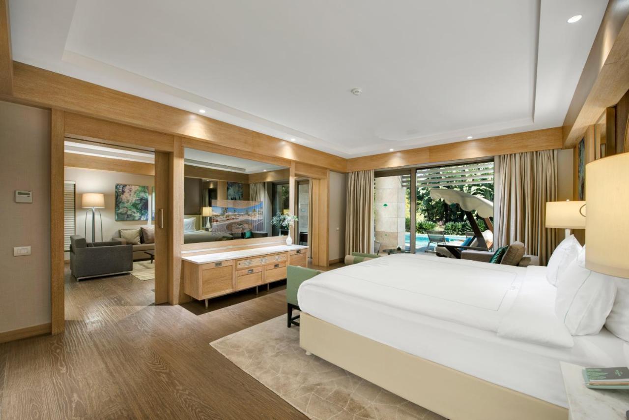 Pearl Pool Suite,1317235582:JPEG