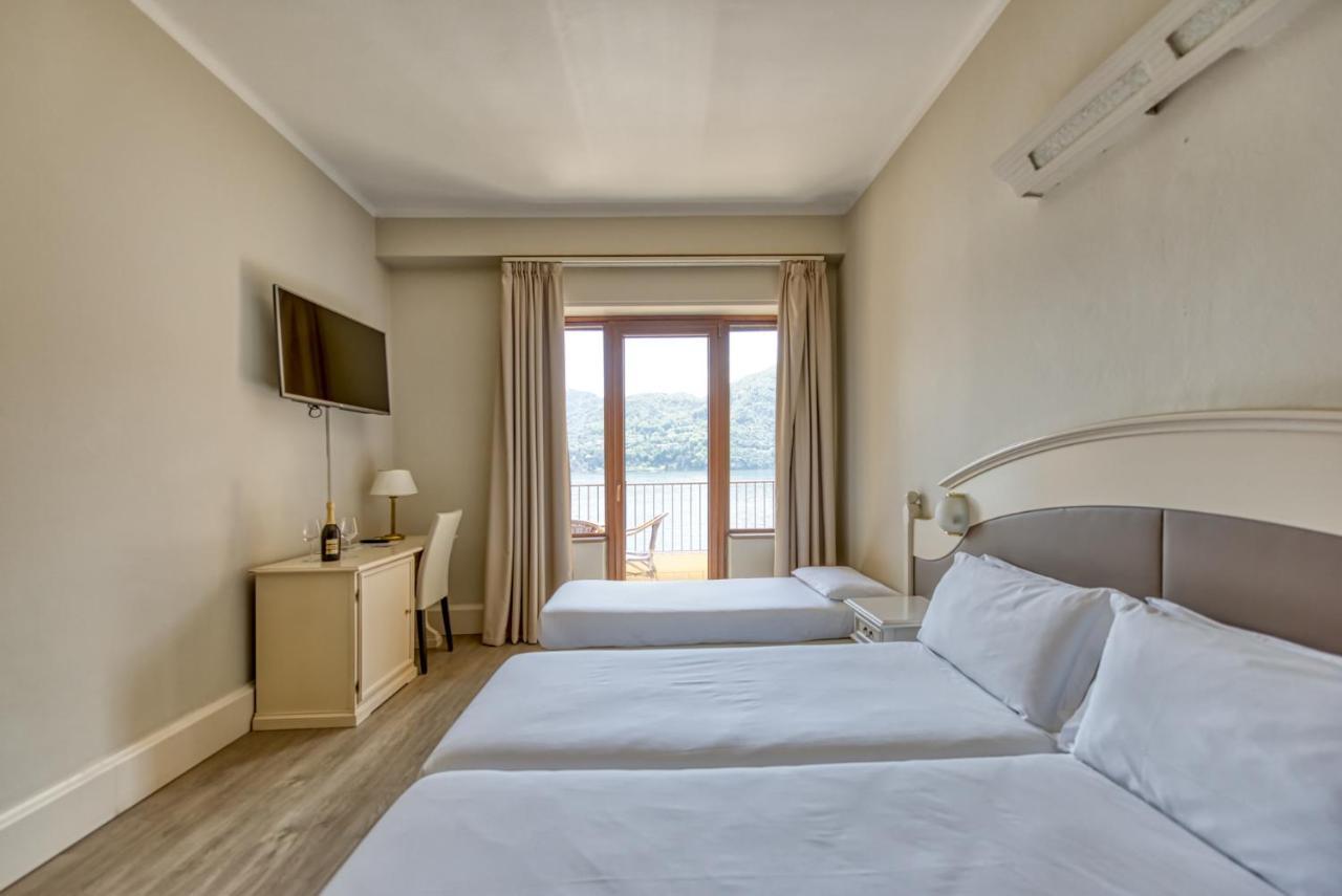 Chambre Triple avec Balcon - Vue sur Lac