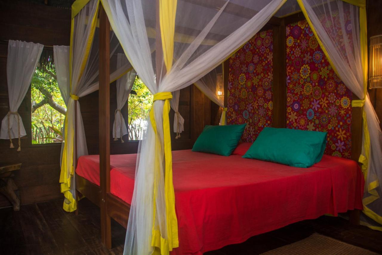 Quarto Deluxe com Cama de Casal ou 2 de Solteiro e Vista do Rio