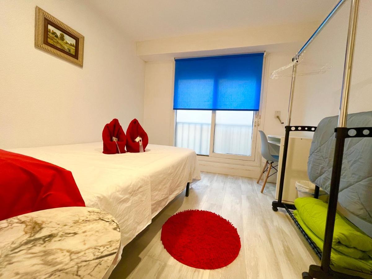 Quarto Individual com Casa de Banho Partilhada