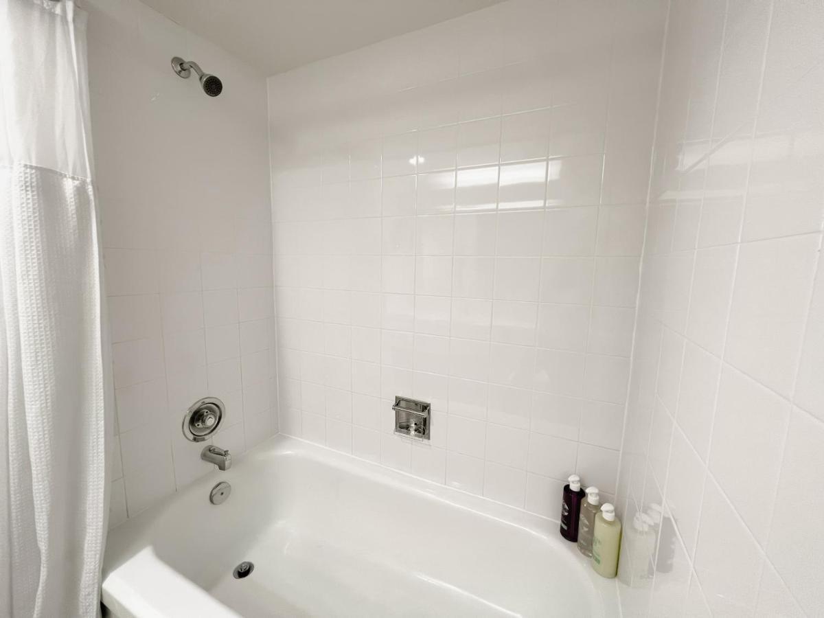 Coast Comfort Room, Two Double Beds
