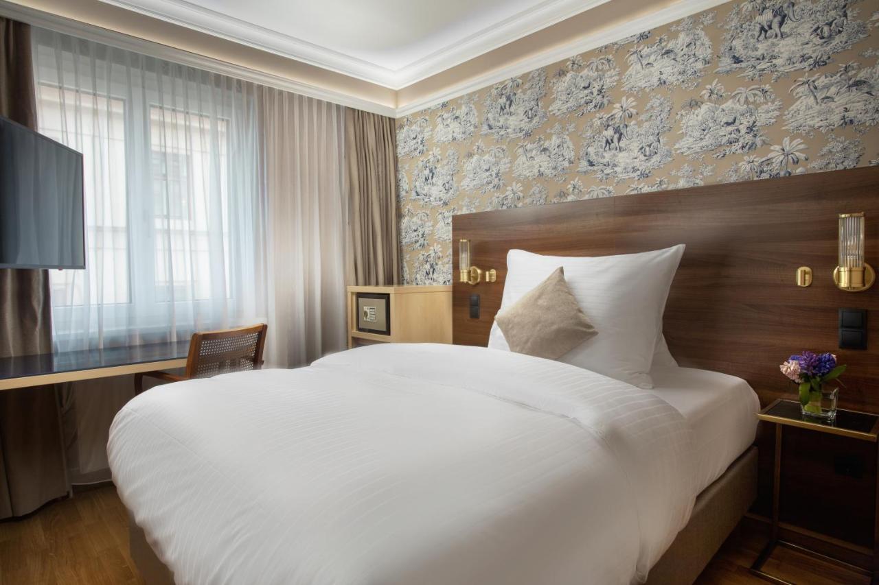Chambre Simple Lit Queen-Size Confortable