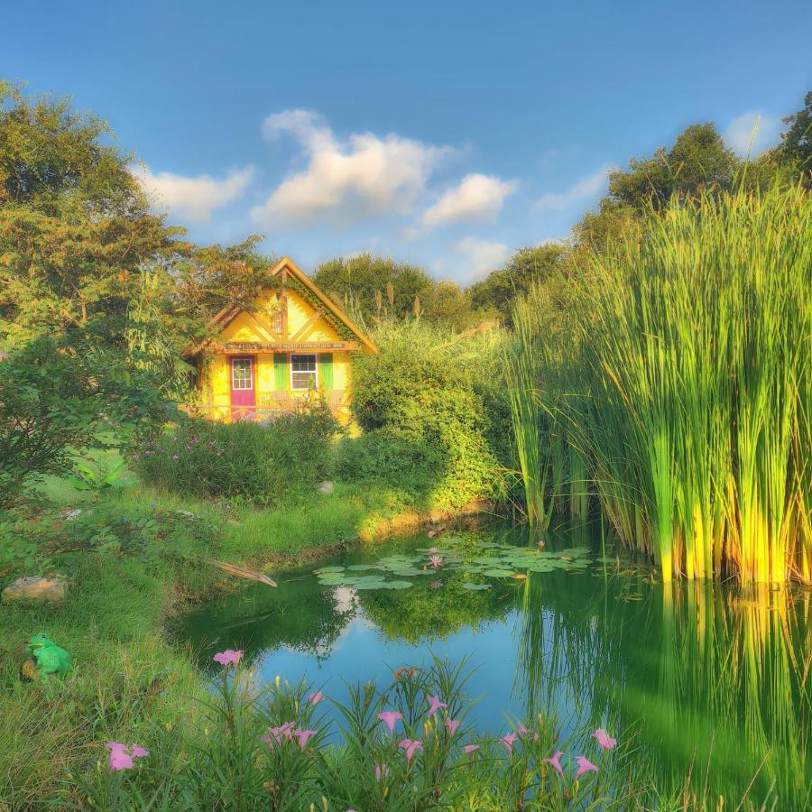 Aschenputtel Two-Bedroom Cottage