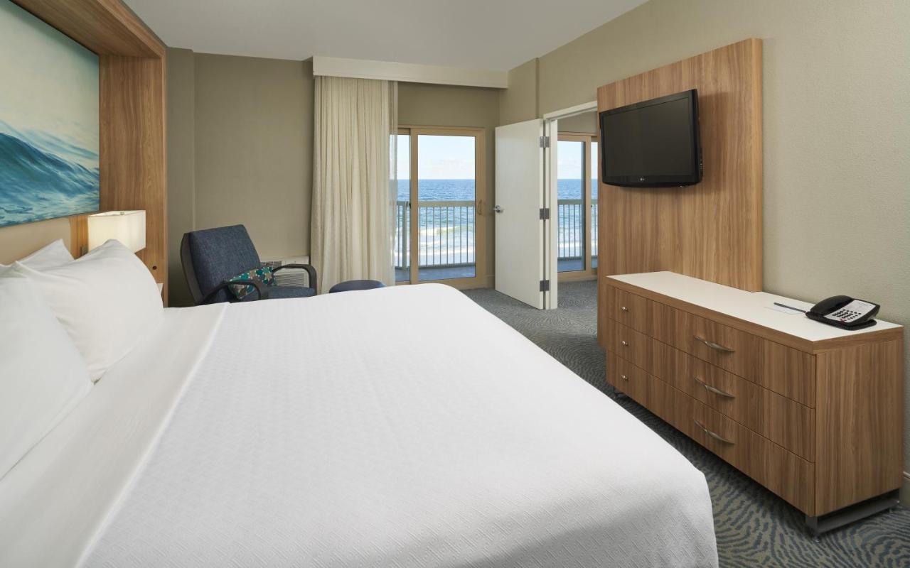 One-Bedroom Suite with Sofa Bed