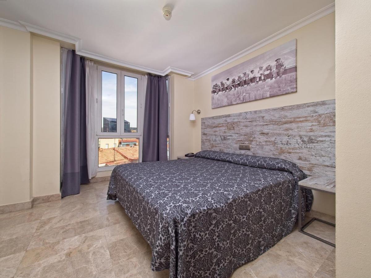 Large Single Room,1606540987:JPEG