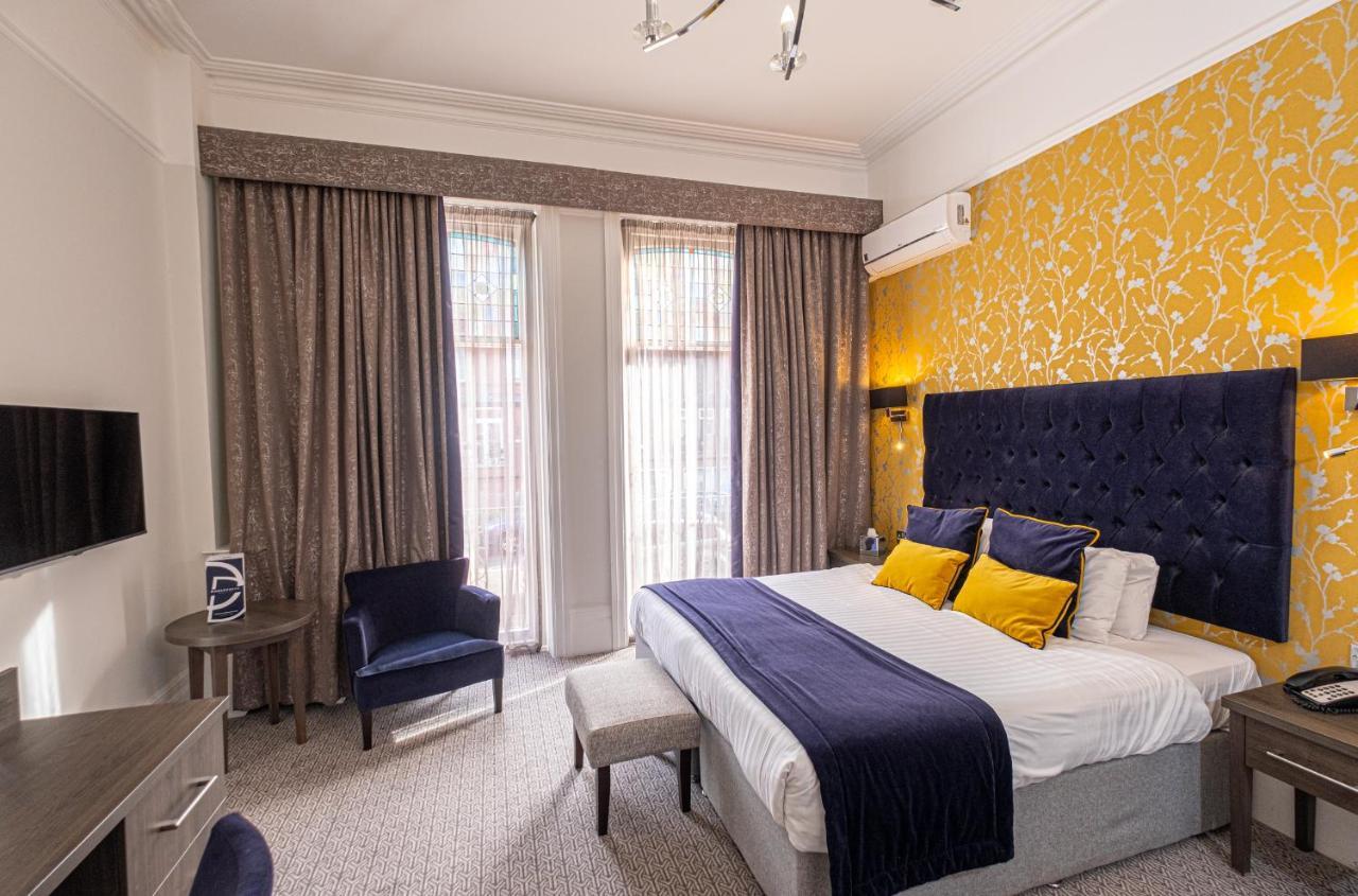Chambre Familiale Supérieure (2 Adultes + 1 Enfant) avec Climatisation