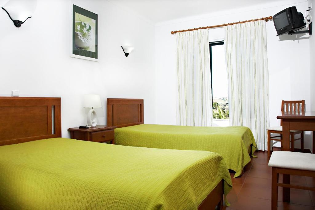 Quarto Twin com Varanda