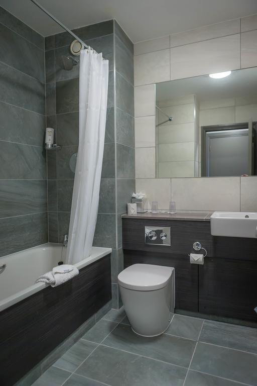 Quarto Duplo