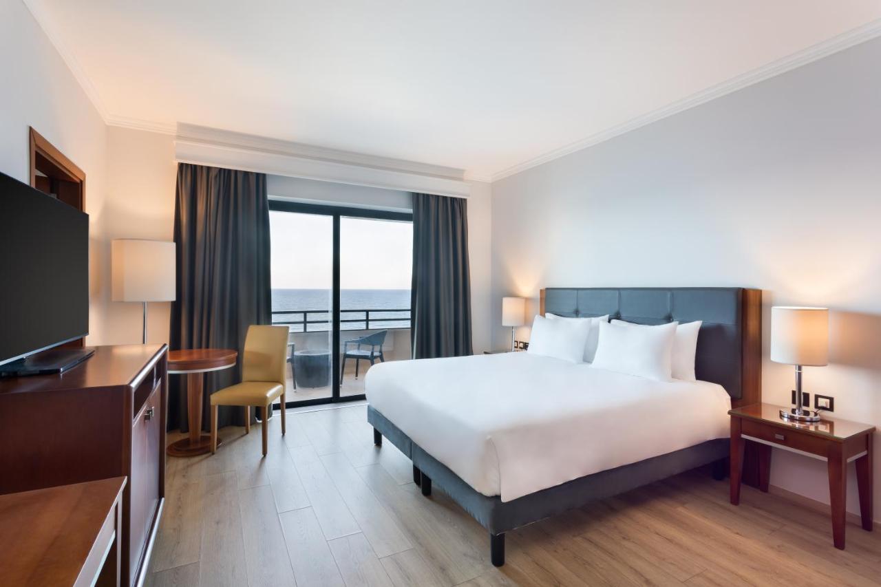 Junior Suite with Balcony and Sea View