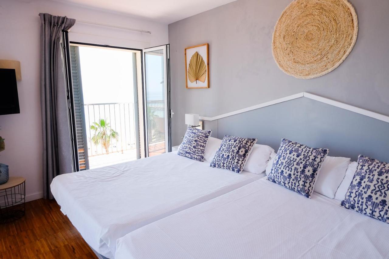 Superior Double or Twin Room with Sea View,1333156898:JPEG