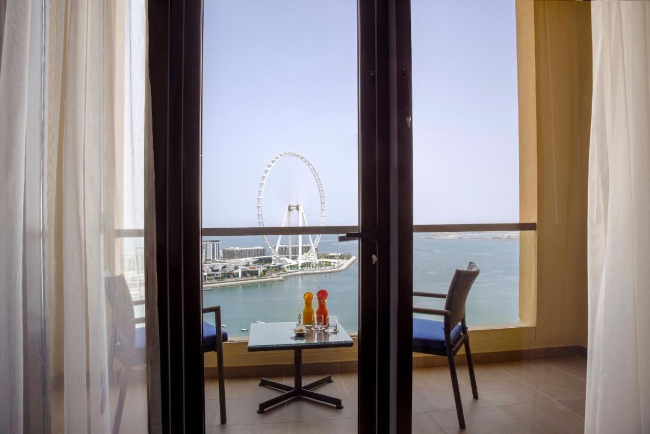 Camera con Letto King-Size, Balcone e Vista Mare Frontale