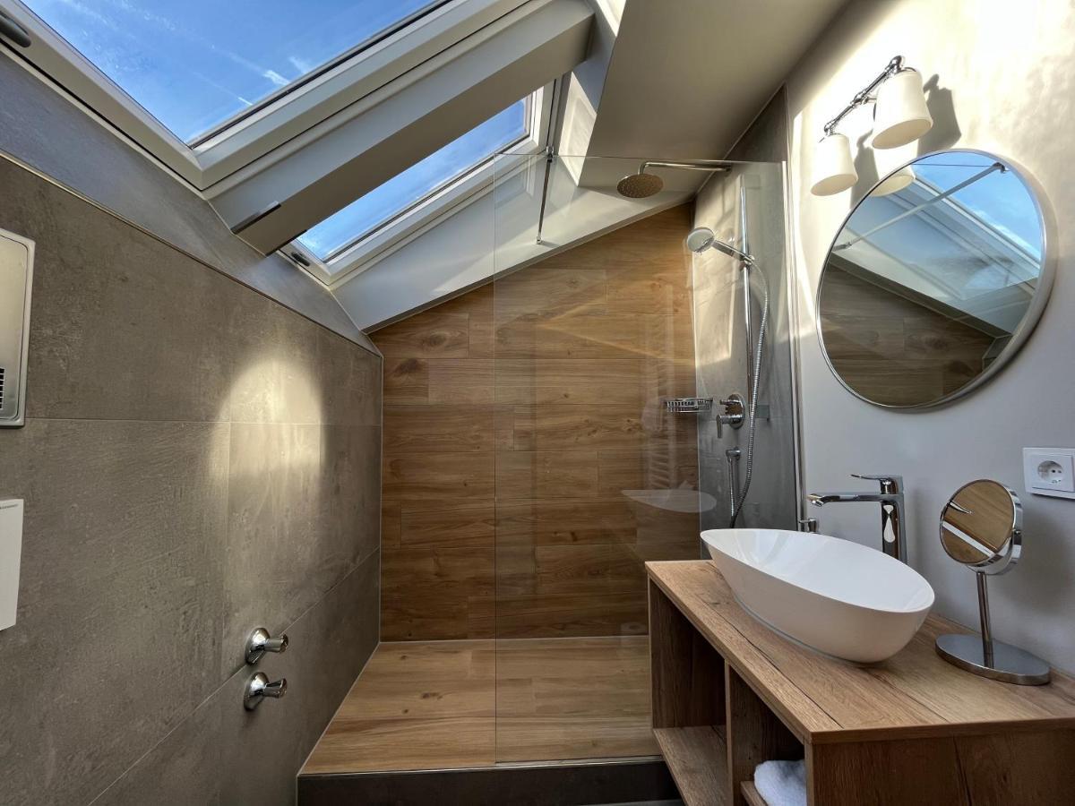 Appartement met Balkon (1 Volwassene) - Bijgebouw