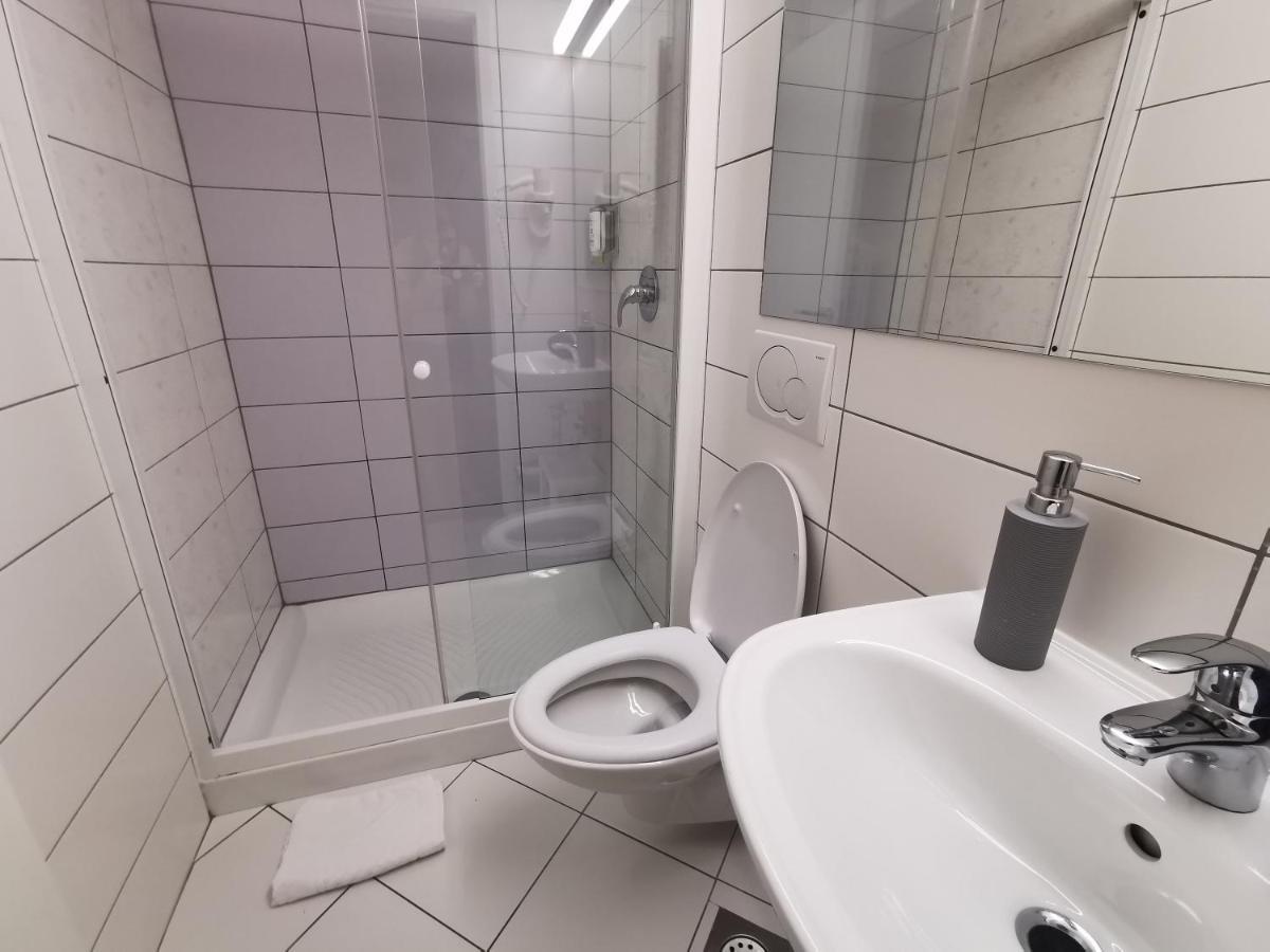 Chambre Quadruple avec Salle de Bains