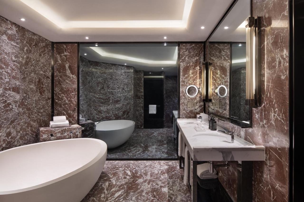 Deluxe Kamer met Kingsize Bed en Uitzicht op Rivier