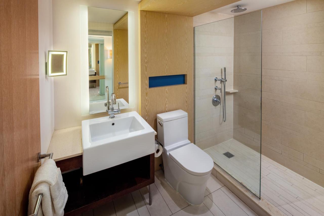 Deluxe Double Room with Interior View