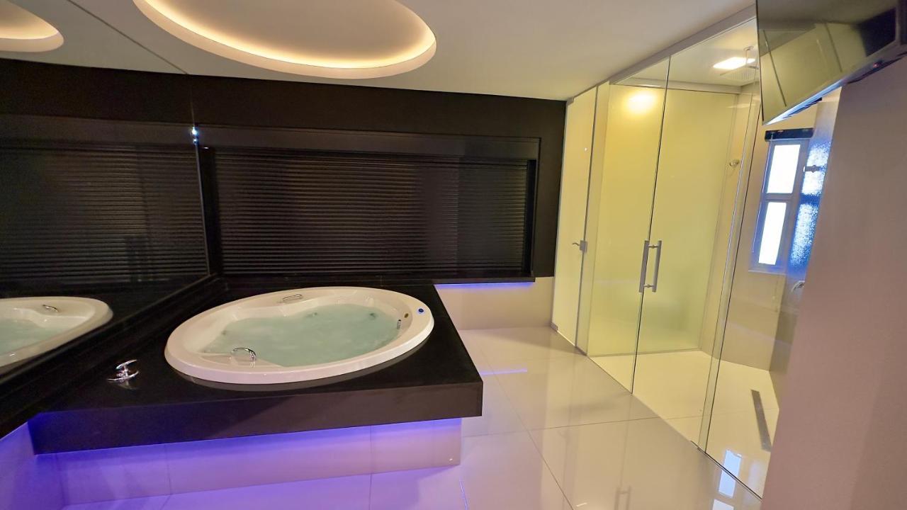 King Suite with Spa Bath,1342083938:JPEG