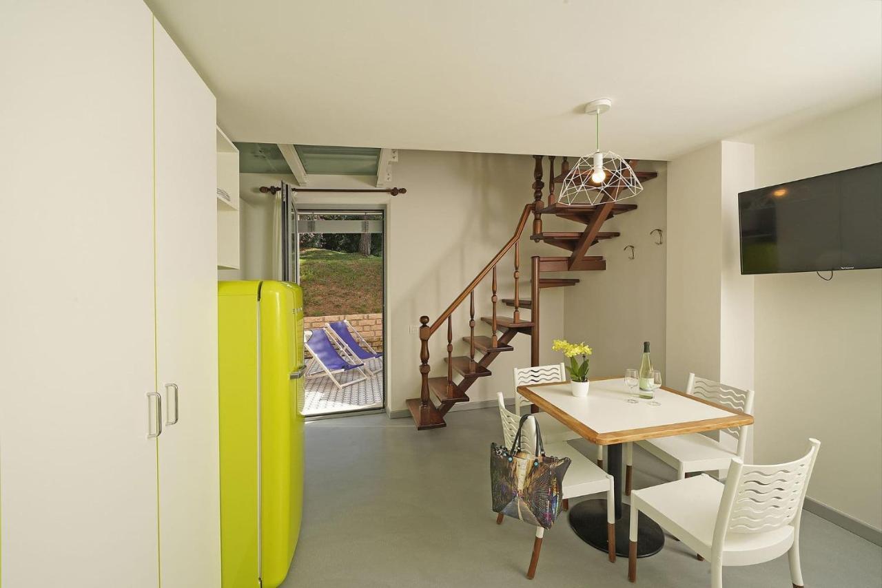 Studio-Apartment Plus mit Terrasse und Gartenblick