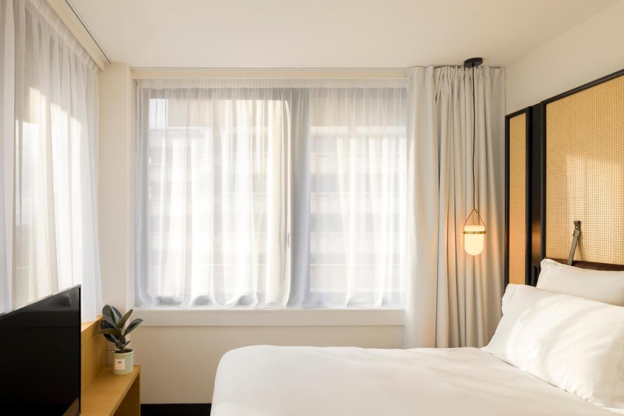 Kamer met Kingsize Bed