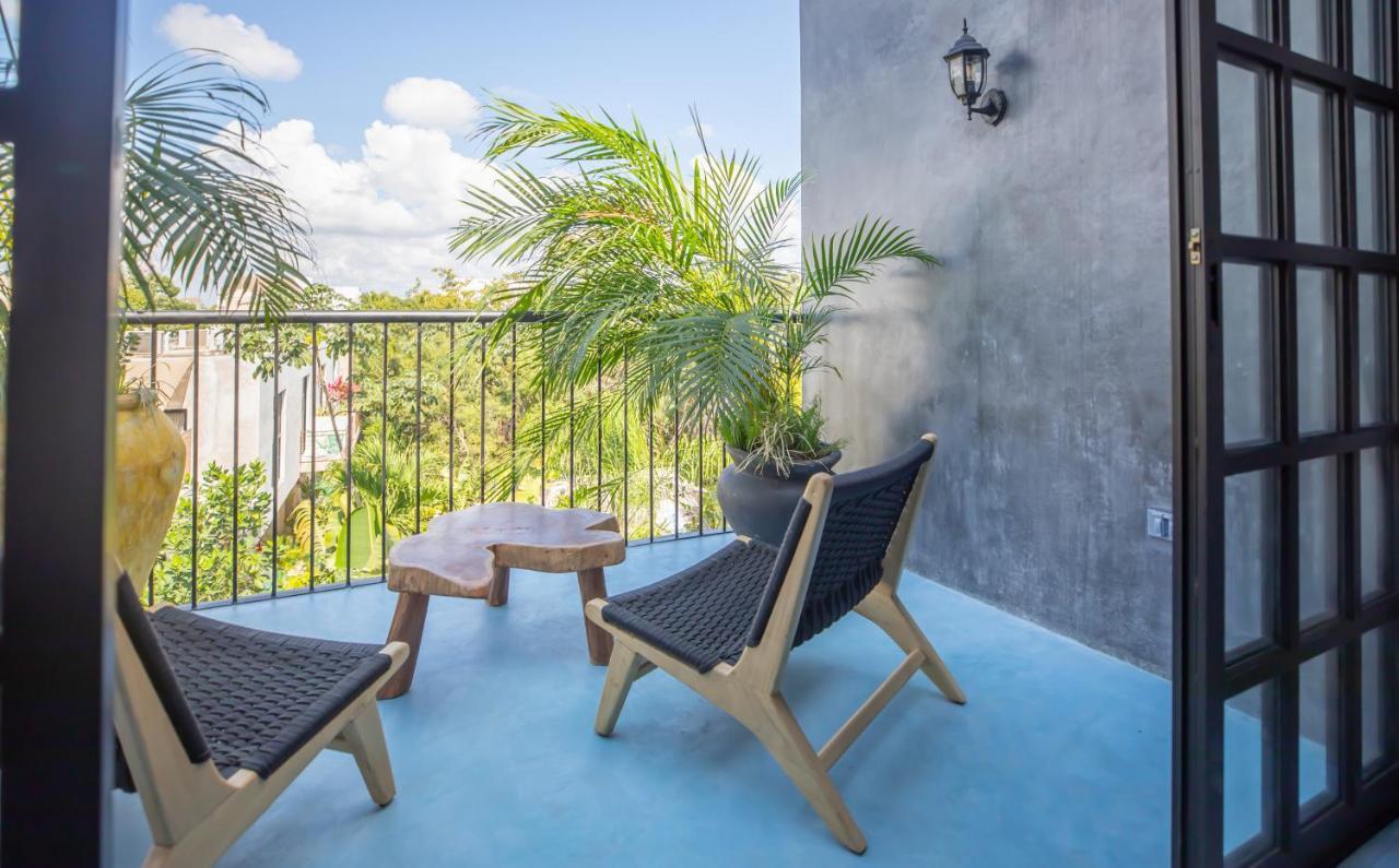 Tweepersoonskamer met 2 Aparte Bedden en Balkon