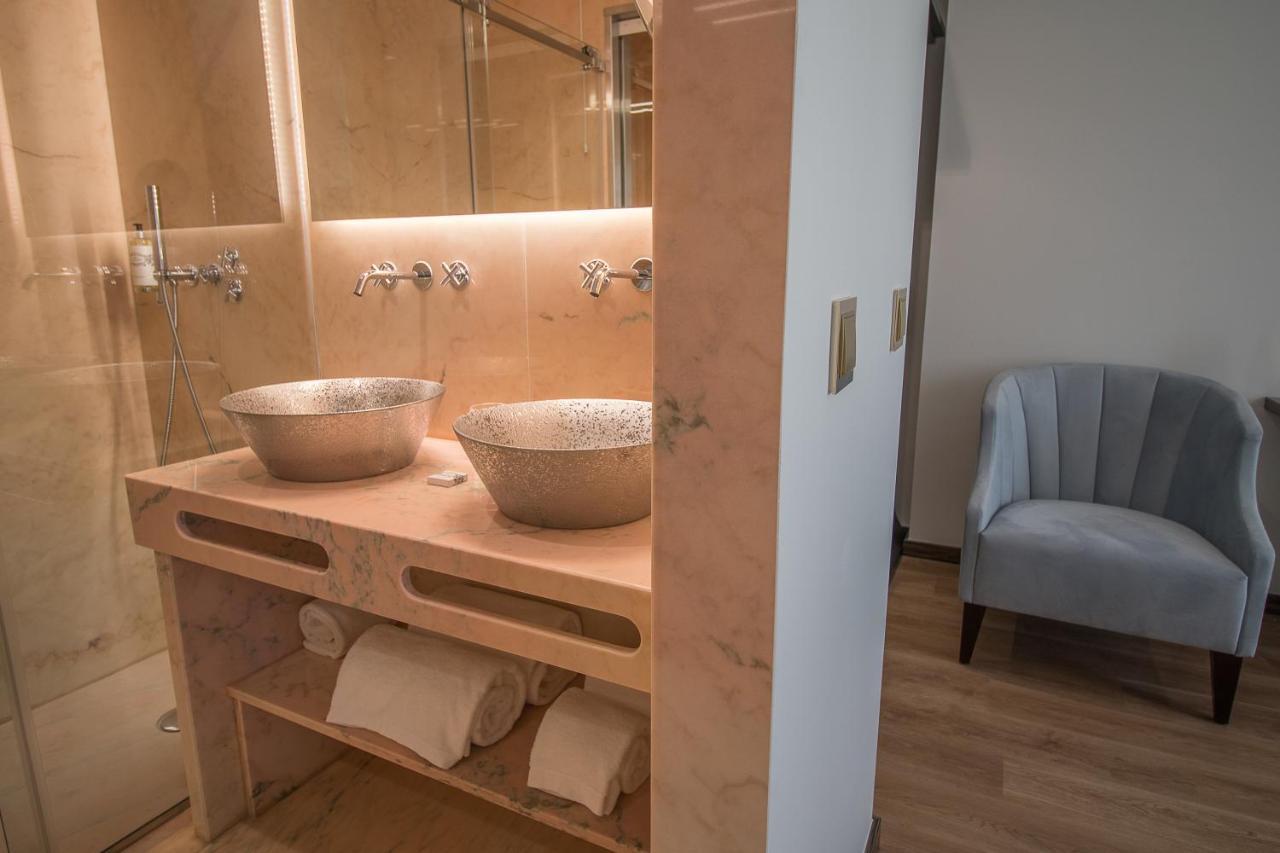 Quarto Duplo Deluxe com Vista Praça