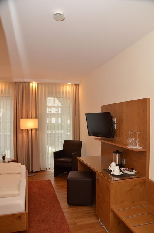 Doppelzimmer mit Balkon