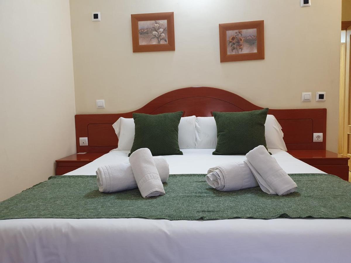 Double Room,1347459785:JPEG