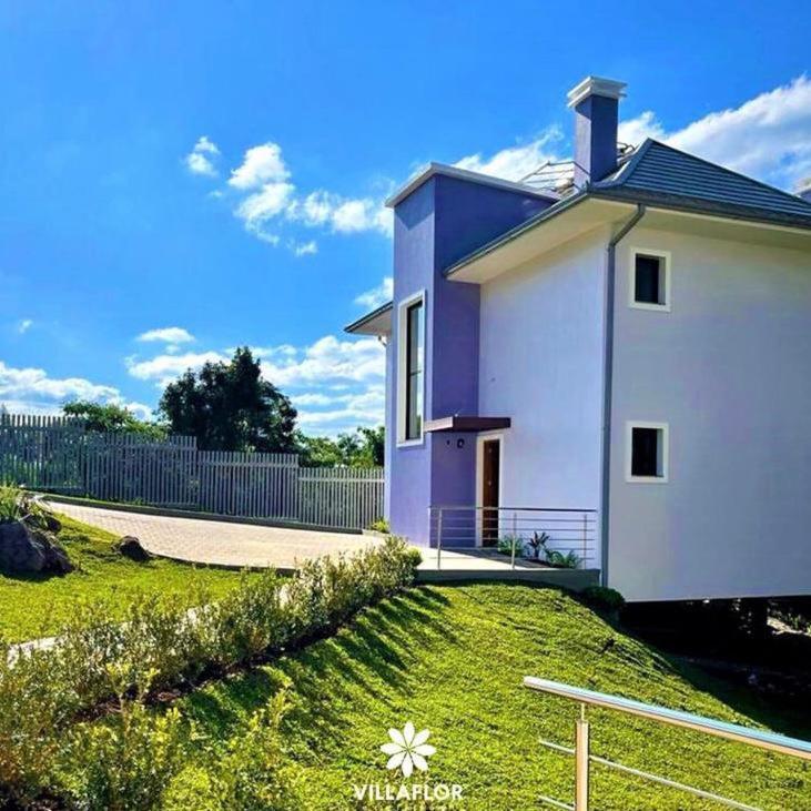 Two-Bedroom House,1351475995:JPEG