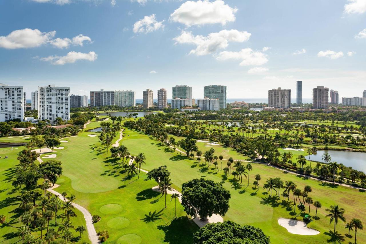 Golf View King, Guest room, 1 King, Golf view, Balcony
