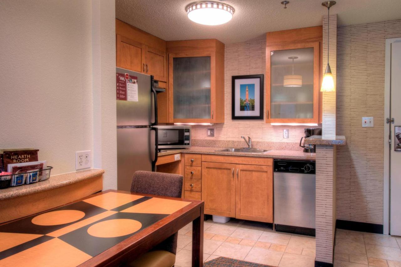 Executive One-Bedroom Suite