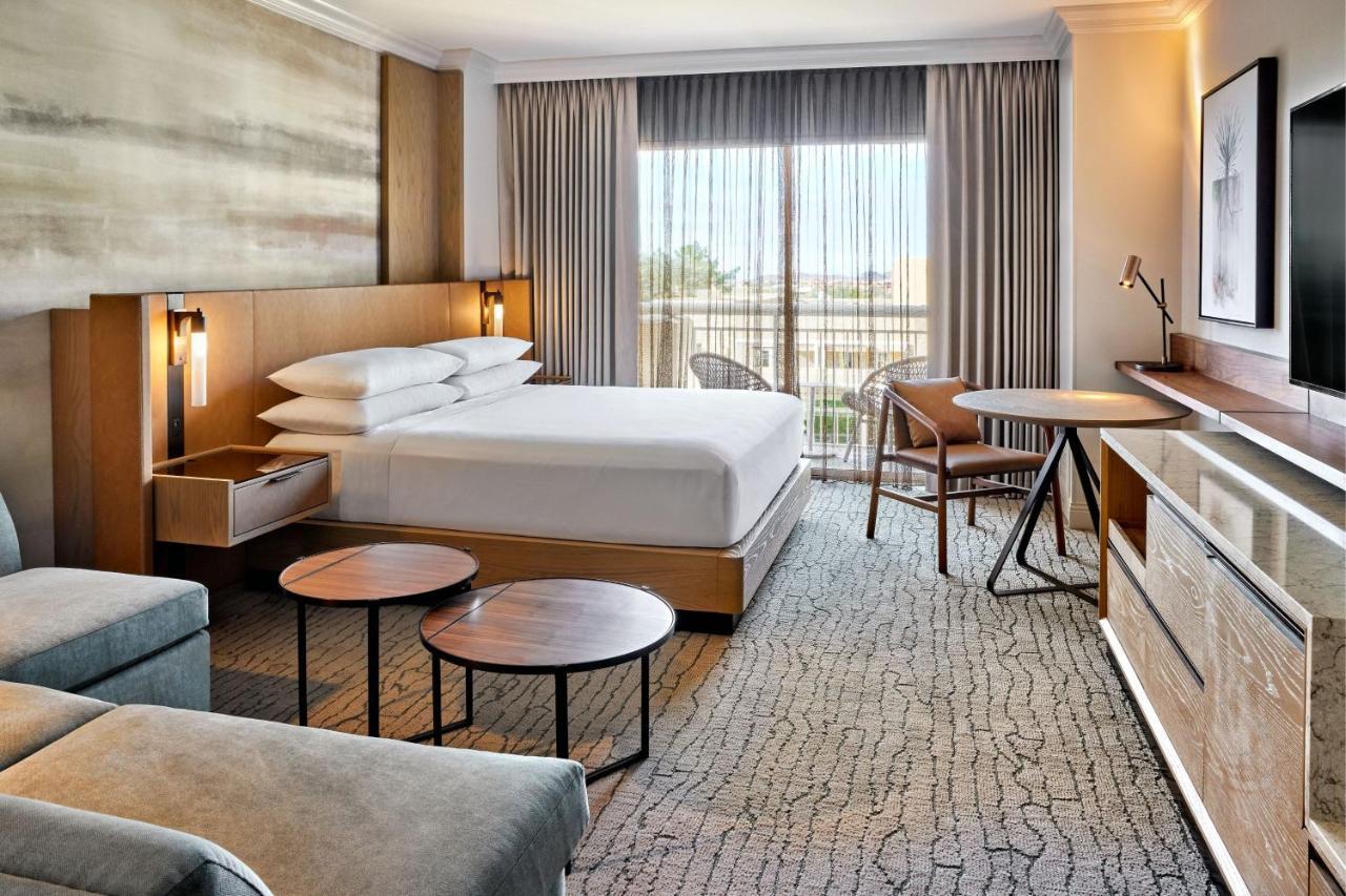 Guest Room, 1 King
