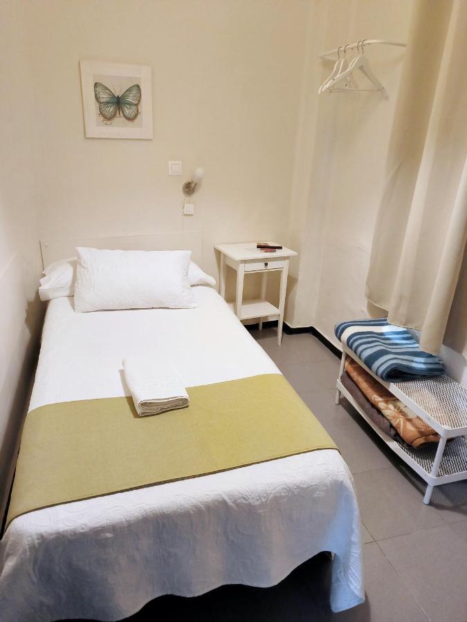 Chambre Simple avec Salle de Bains Commune