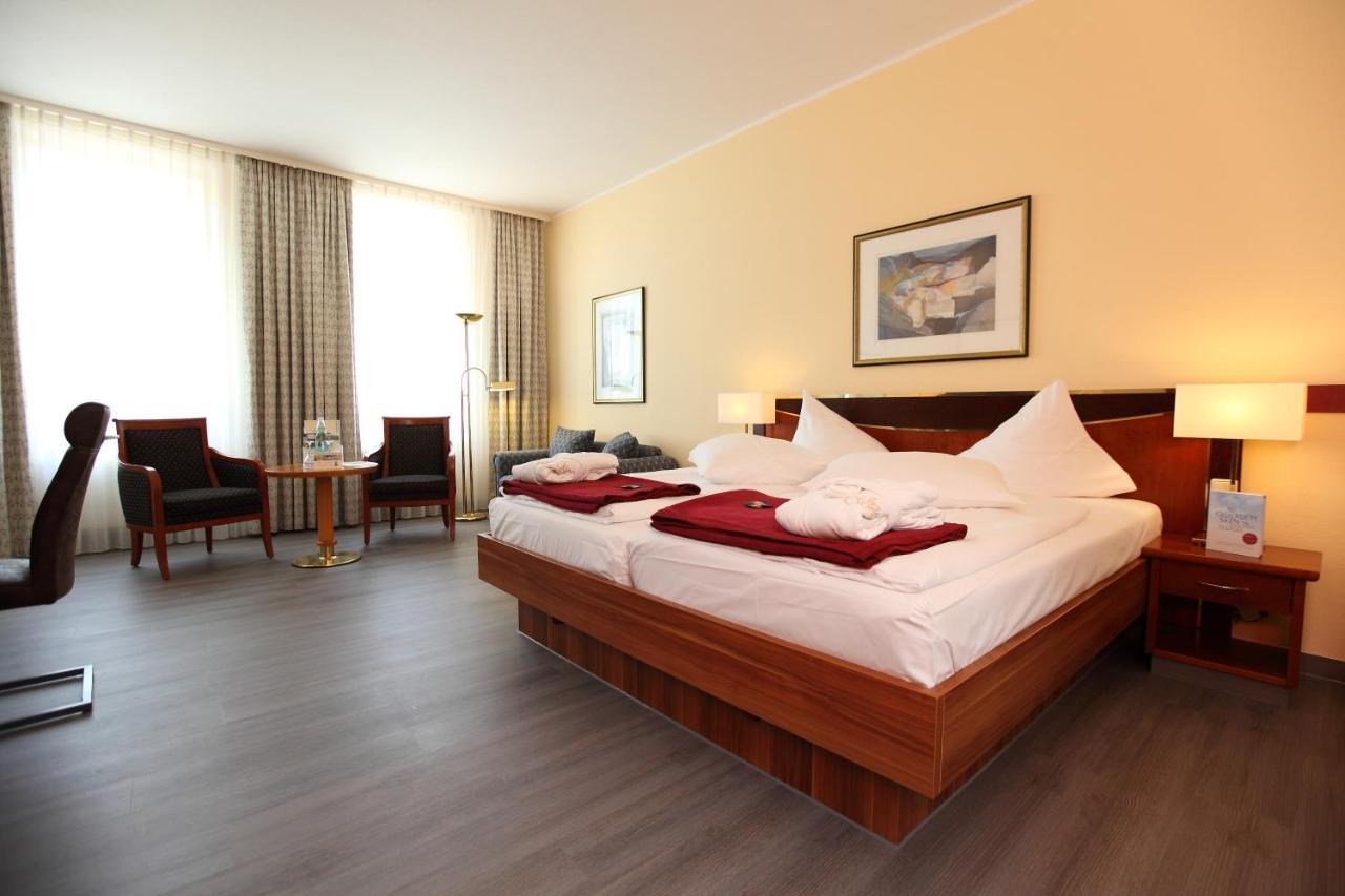 Deluxe Double Room,1228444043:JPEG