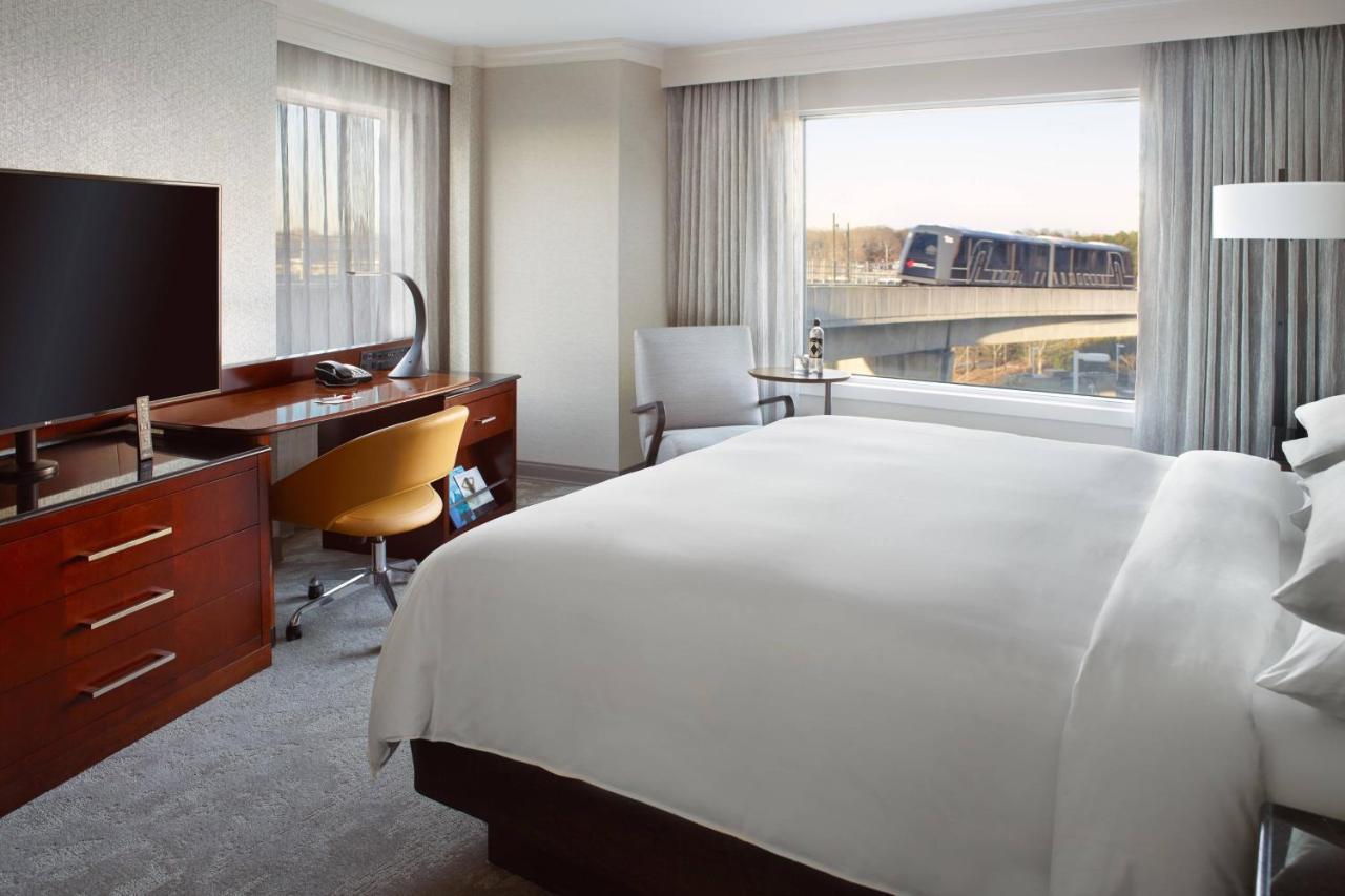 King Room Concierge Lounge Access,1353922697:JPEG