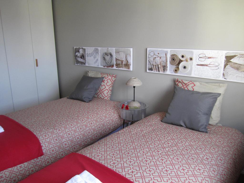 Quarto Twin com Casa de Banho Partilhada