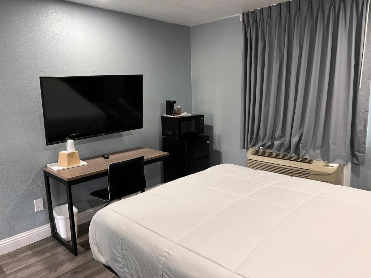 Quarto com Cama Queen-size