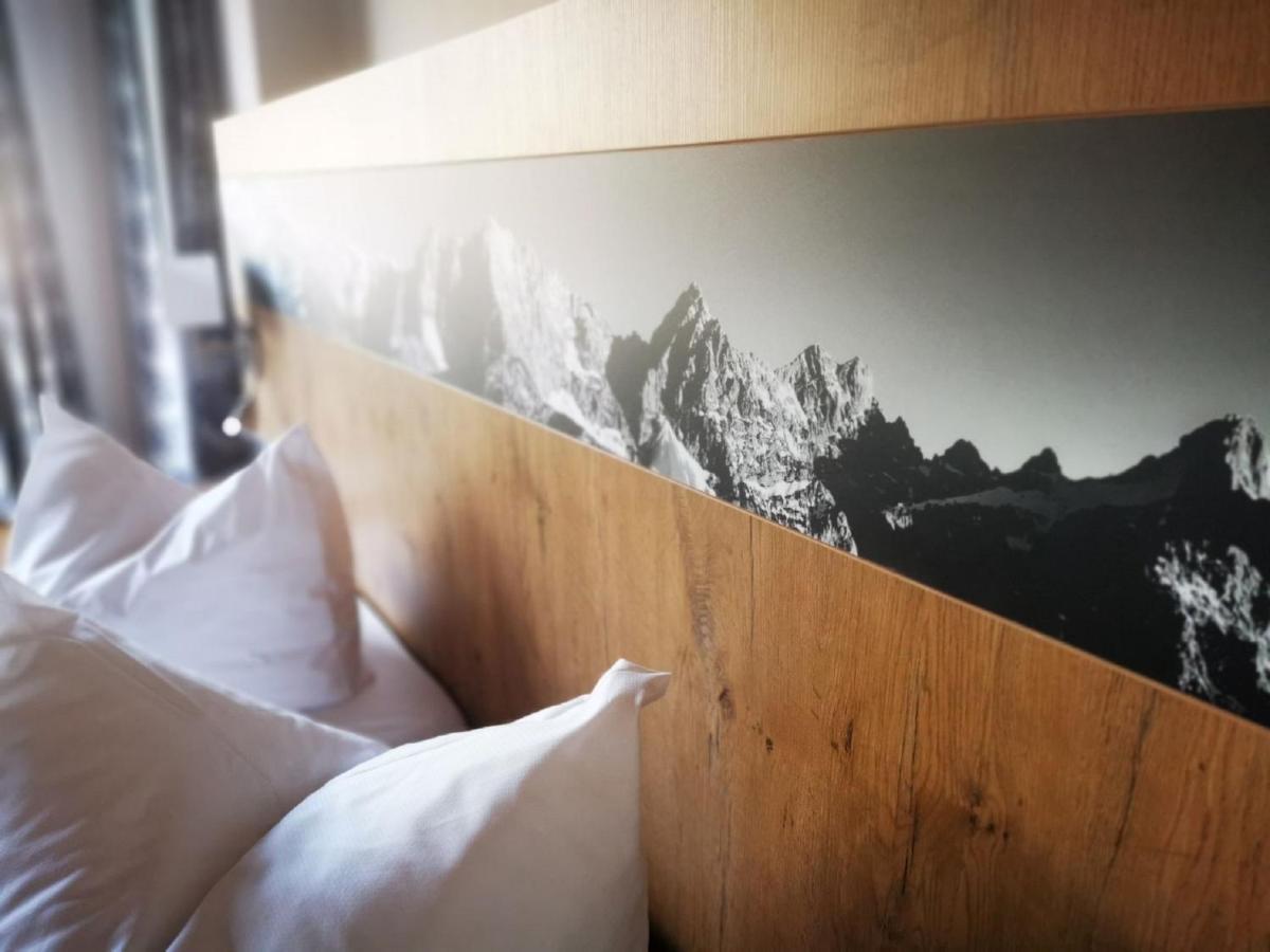 Large Double Room,1360293491:JPEG