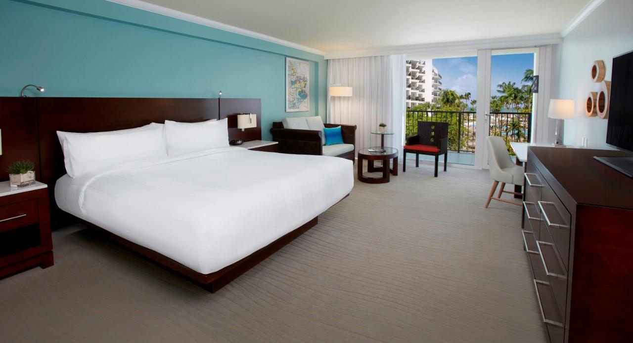 Partial Ocean View Room, King Bed